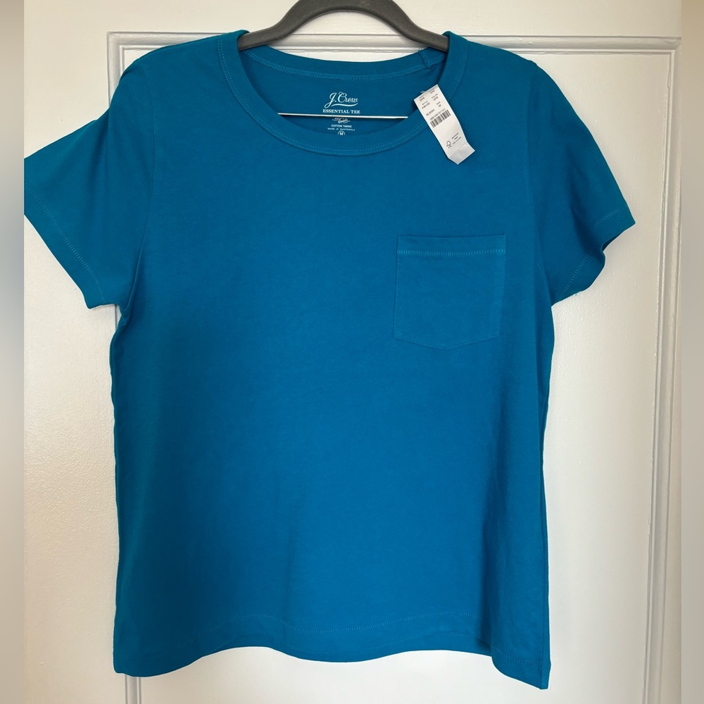 J Crew NWT Essential Tee Shirt size M.